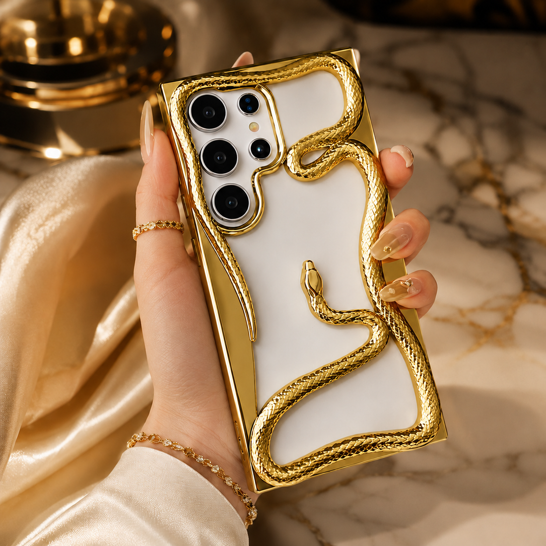Royal Gold 3D Snake Luxury Cover