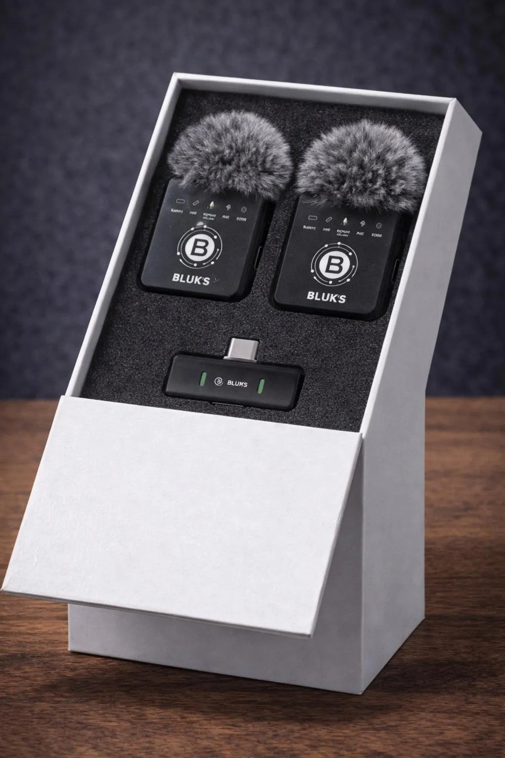 BLUK'S BX-18 Dual Wireless Lavalier Mic Set