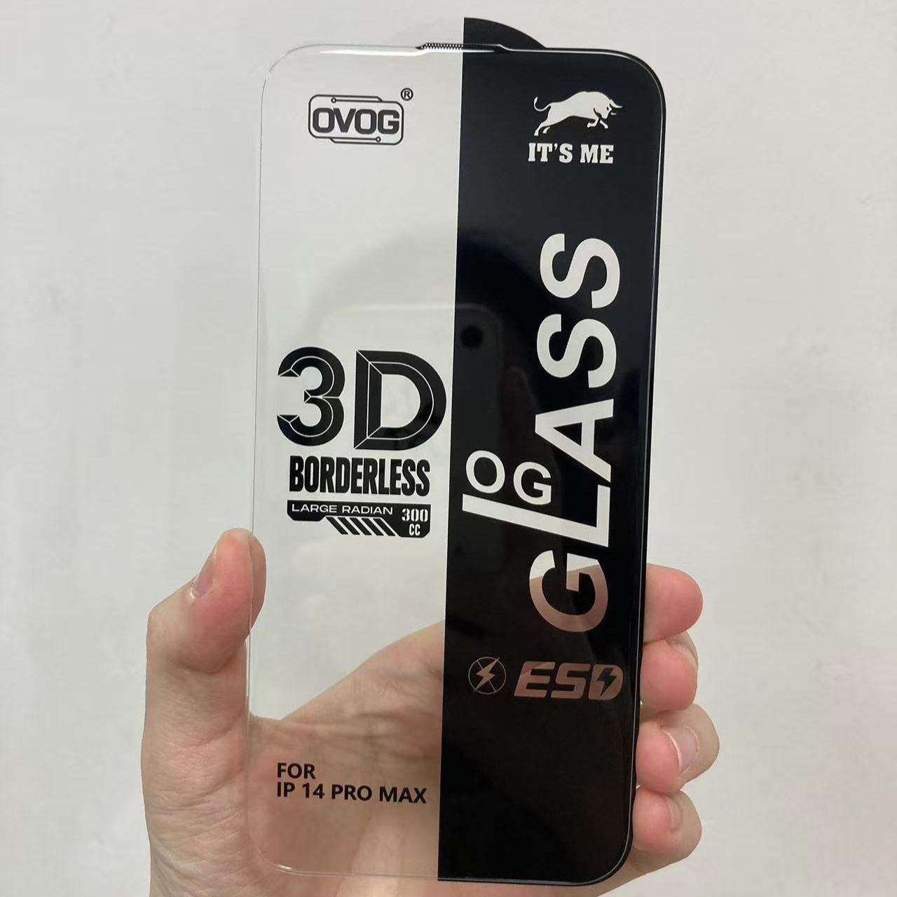 OVOG" branded Borderless 3D Glass screen protector is designed for the Iphone