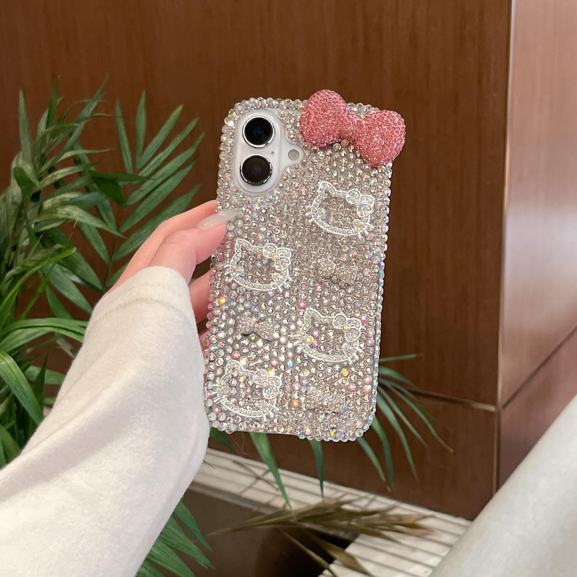 Hello Kitty Rhinestone Bow Case