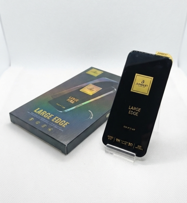 Junbest "Large Edge" full-coverage screen protector designed for the iPhone 17 Air.