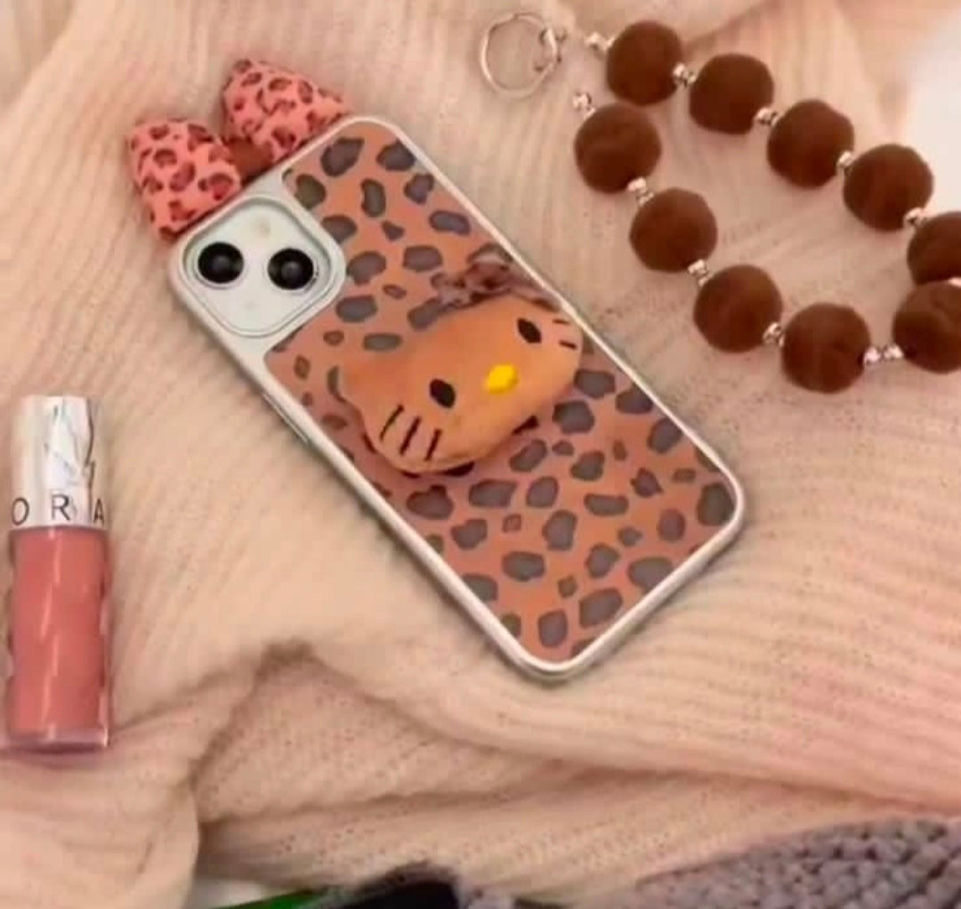 Leopard Kitty Plush Phone Case with Matching Charm