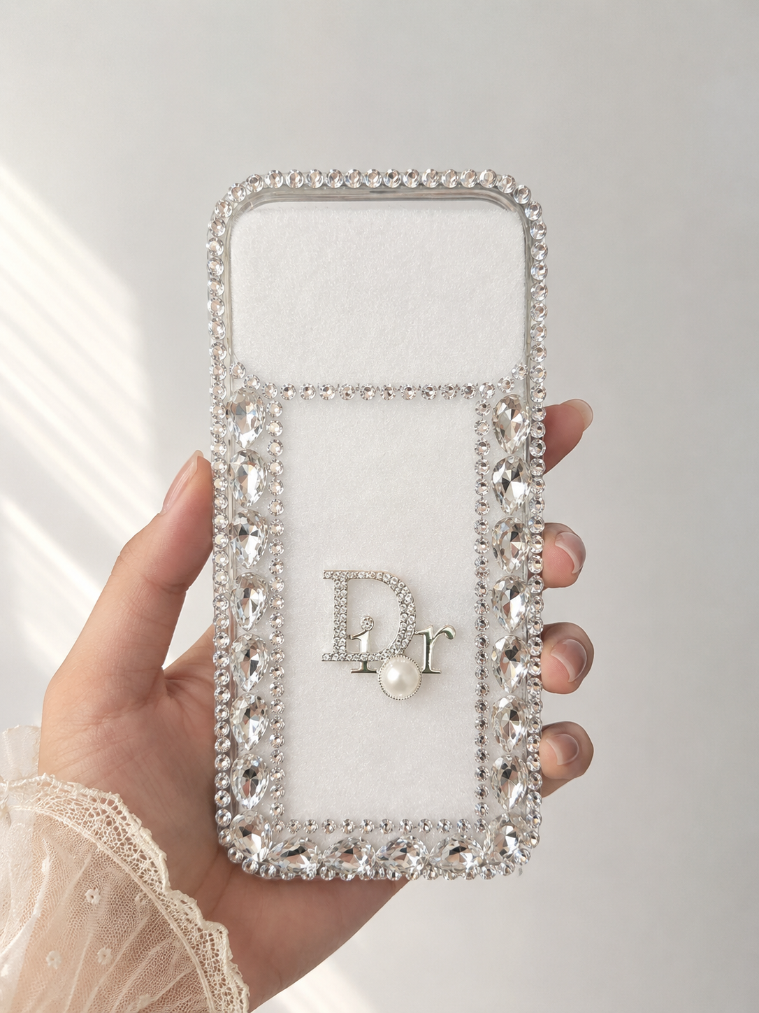 Luxury Crystal Leopard,Lv,Dior Phone Case – iPhone 17 Pro Max